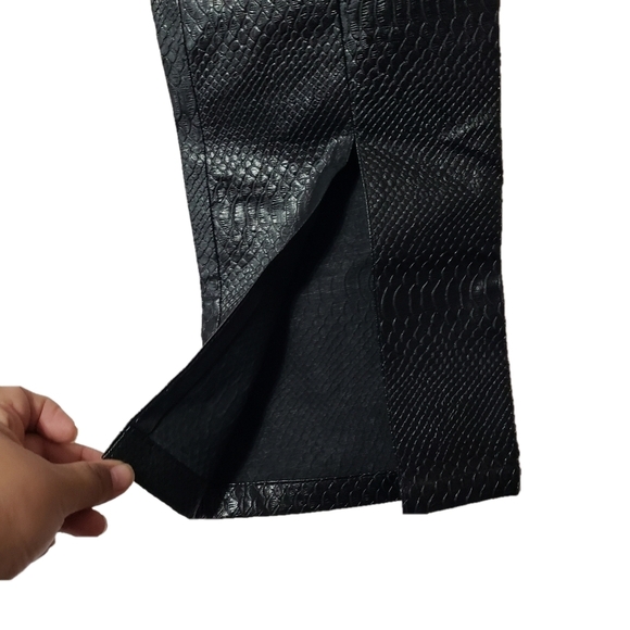Pretty Little Thing Black Croc Faux Leather Split Hem Pants Size 2 ~ NWT - Picture 3 of 5
